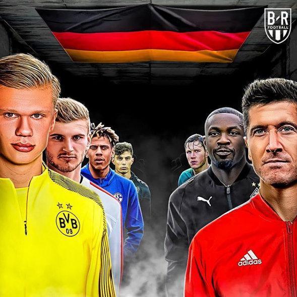 恍如隔世，巴萨上一次在诺坎普比赛法蒂双响，登贝莱助攻（时过境迁，巴萨上次在诺坎普亮相，法蒂梅开二度，登贝莱贡献助攻）