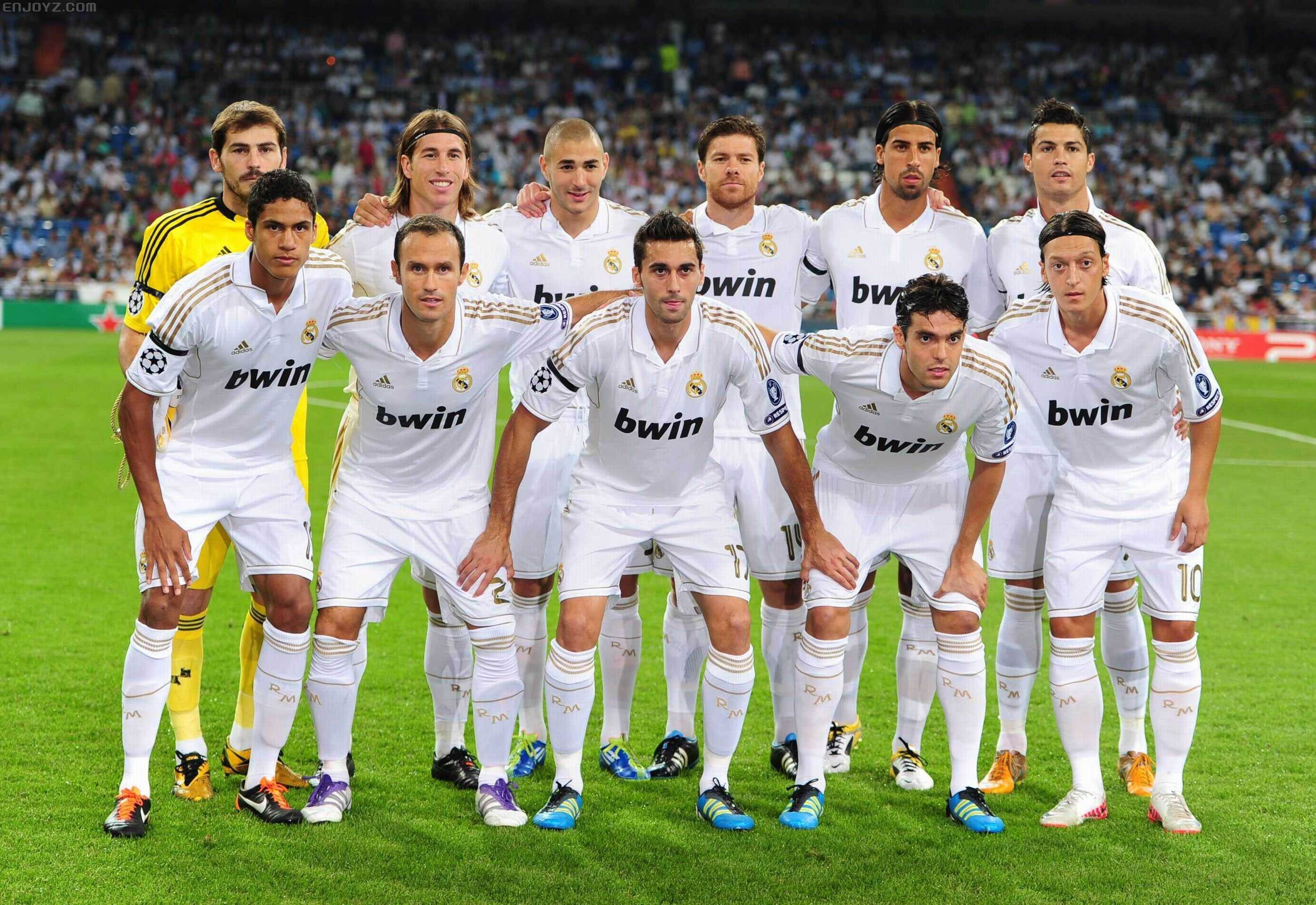 波神&杰伦·约翰逊半场联手31分，得分超全队一半