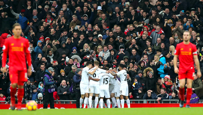 邮报：马奎尔被指控希腊袭击警察案将在今年10月8日重新开庭（《邮报》：马奎尔涉希腊袭警案将于10月8日重审开庭）