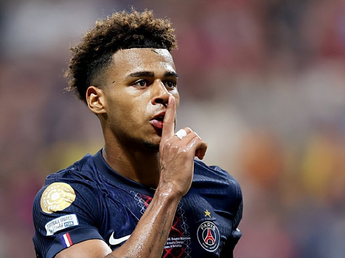 “苏超”赛季最佳阵容公布，马宁获裁判员纪念奖（苏超赛季最佳阵容出炉，马宁荣膺裁判员纪念奖）