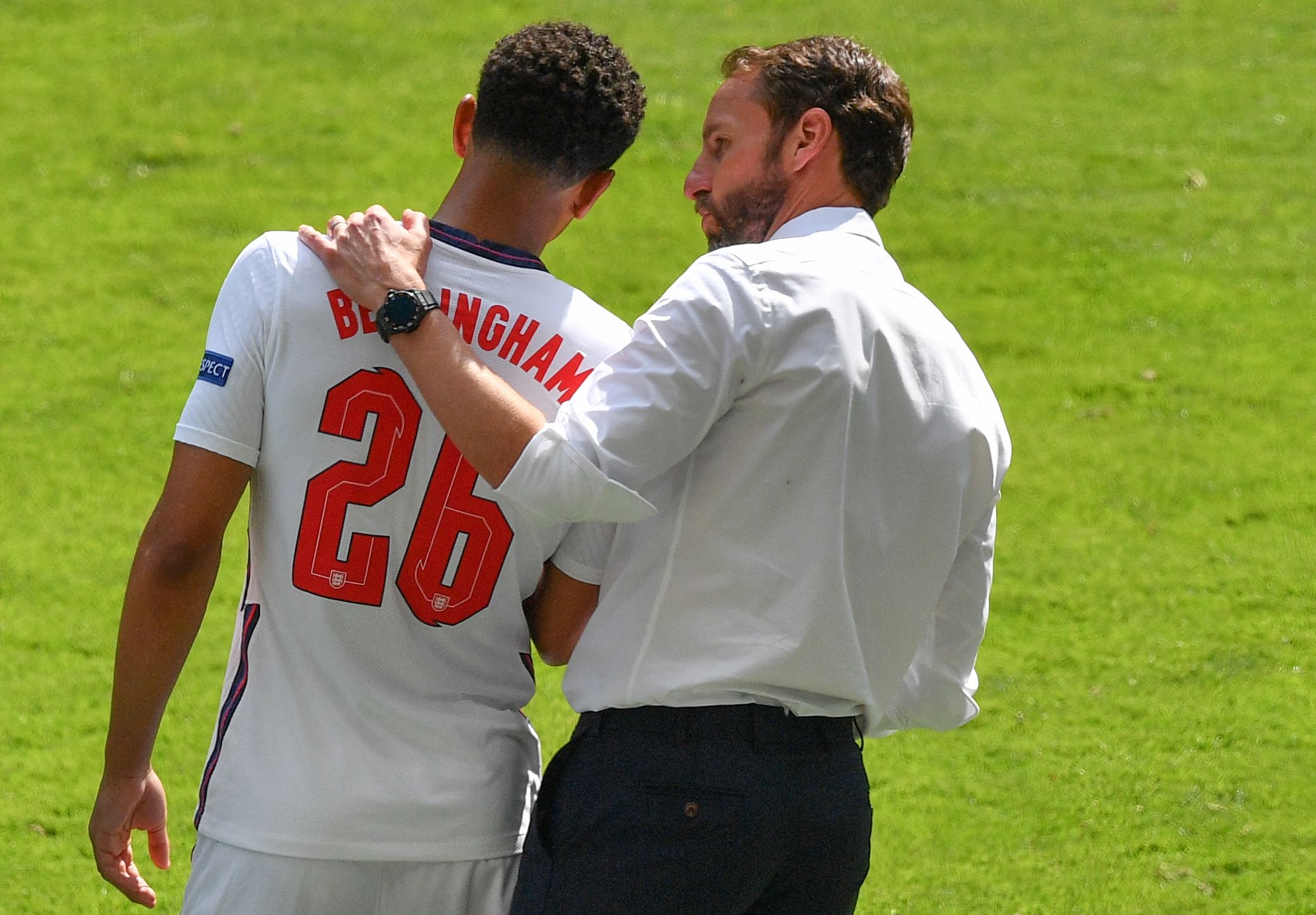 澳超战报：罗里双响，悉尼FC主场3-0轻取墨尔本胜利（澳超快讯：罗里梅开二度，悉尼FC主场3-0完胜墨尔本胜利）