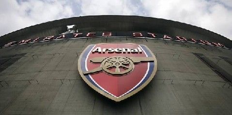 跟队：米兰与普利希奇的续约谈判搁置，可能会直接激活续约条款（随队记者：米兰与普利希奇续约谈判暂停，或直接触发续约选项）