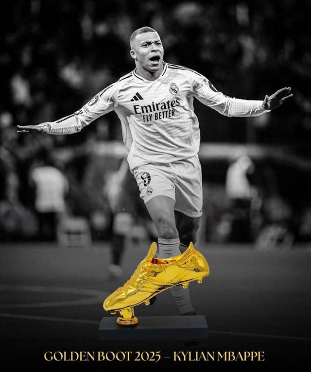 里夫斯：詹姆斯作为最伟大的球员，愿意为了正确选择牺牲自己