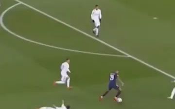 高手在民间！姐妹花脚踩箩筐练习武术，平衡力惊人！（民间卧虎藏龙！姐妹花踩箩筐练武，平衡感逆天）