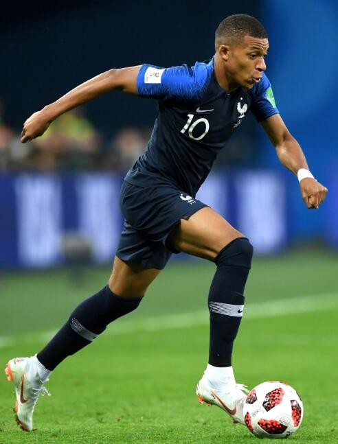 神户后卫：年初我曾在横滨战胜申花，不过那场比赛并不轻松（神户后卫：年初随横滨击败申花，但那场胜利来之不易）