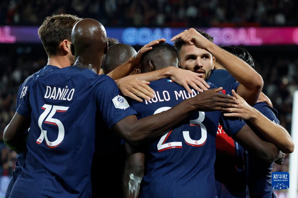 泰森单节8中7轰16分，带领骑士单节轰44-19（泰森单节8投7中砍16分，骑士一节打出44-19攻势）