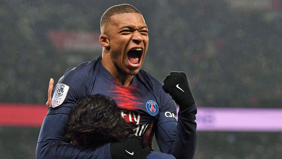 记者：纽卡和桑德兰有意贡多齐，拉齐奥估价2500-3000万欧（记者：纽卡、桑德兰有意引进贡多齐，拉齐奥标价2500万-3000万欧元）