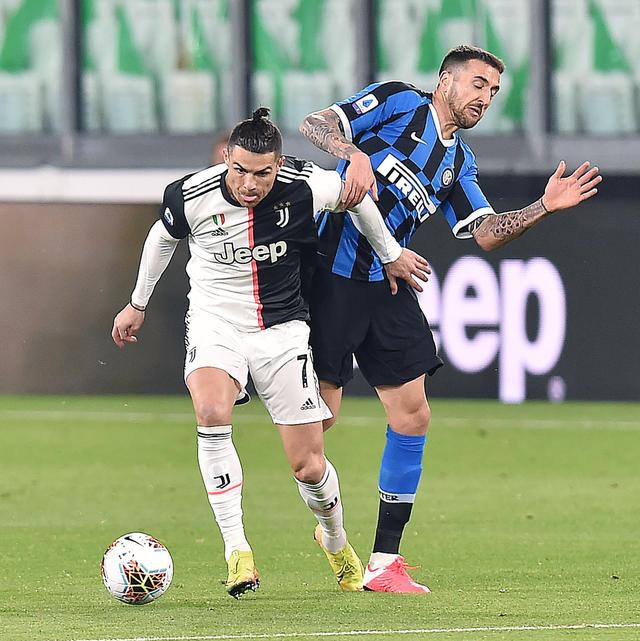 官方：傅明、马济等人组成的裁判组将执法日本vs加纳