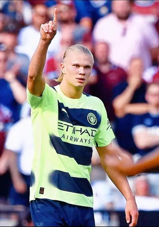 大卫·席尔瓦：我是第一个收到迈阿密国际报价的球员（大卫·席尔瓦：曾是迈阿密国际首位获报价球员）